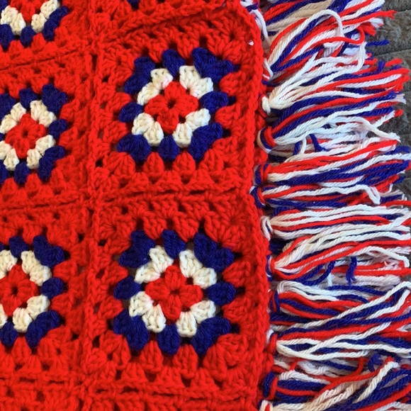 Americana Patriotic Granny Square Vintage Blanket - Picture 7 of 7